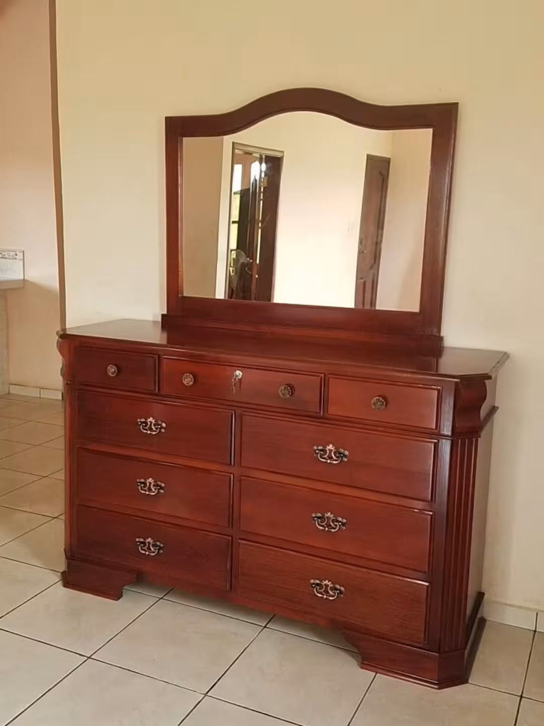 Regency Mahogany Vanity Chest & Mirror Set