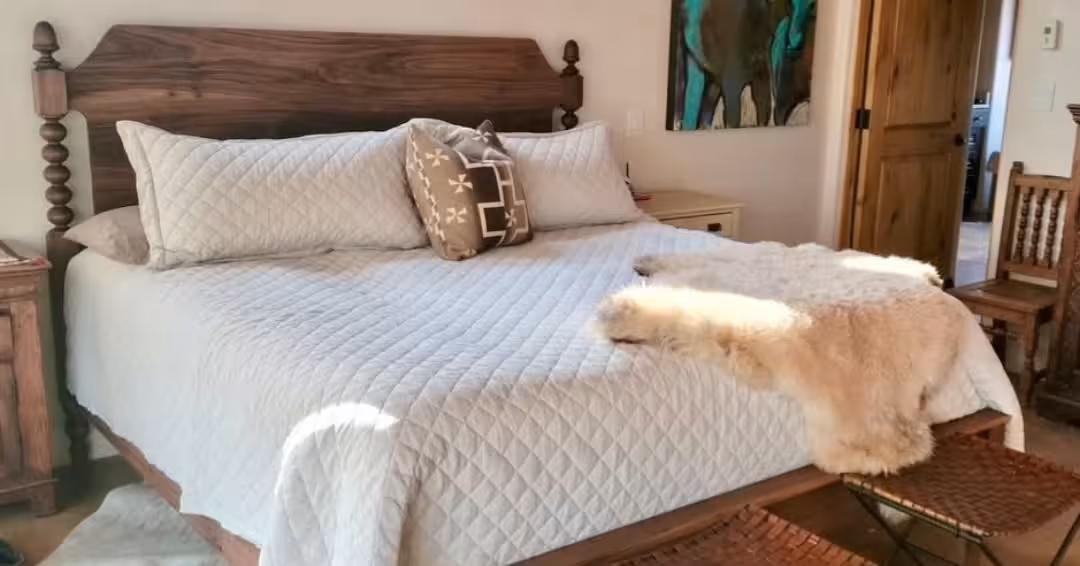 Somerset Heritage Rustic Bed Suite